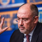 Величков: Изхвърлям Михайлов от достъп до всички стадиони