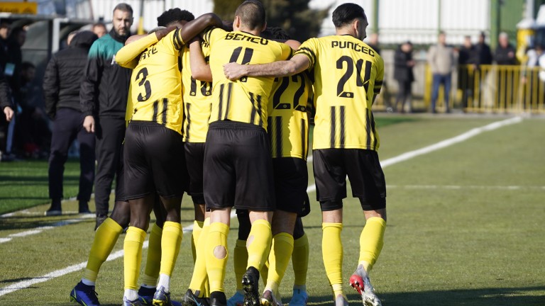 Ботев с лагер в Дубай и тази зима