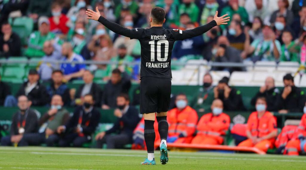 Айнтрахт си тръгна от Испания с победа над Бетис