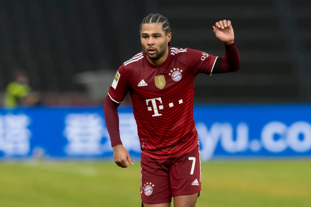 Юнайтед и Сити влизат в битка за крило на Байерн