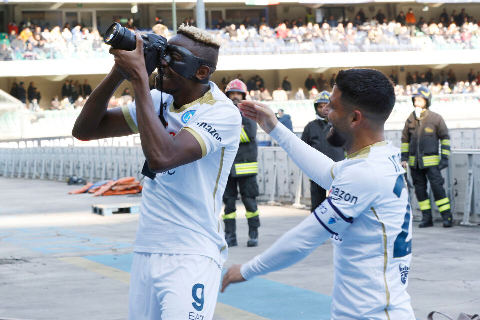 Челси ще се опита да привлече звезда на Наполи