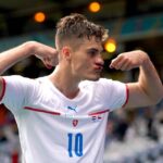 Звездата на чешкия футбол е вариант за ново попълнение на Барса