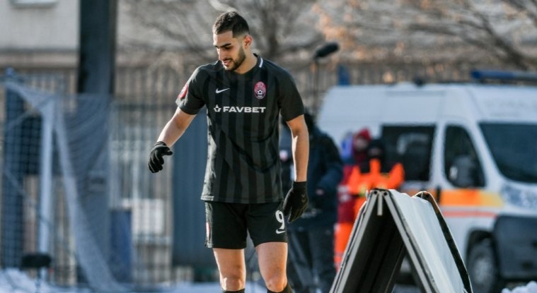 Левски следи двама от Зоря (Луганск) след решение на ФИФА и УЕФА