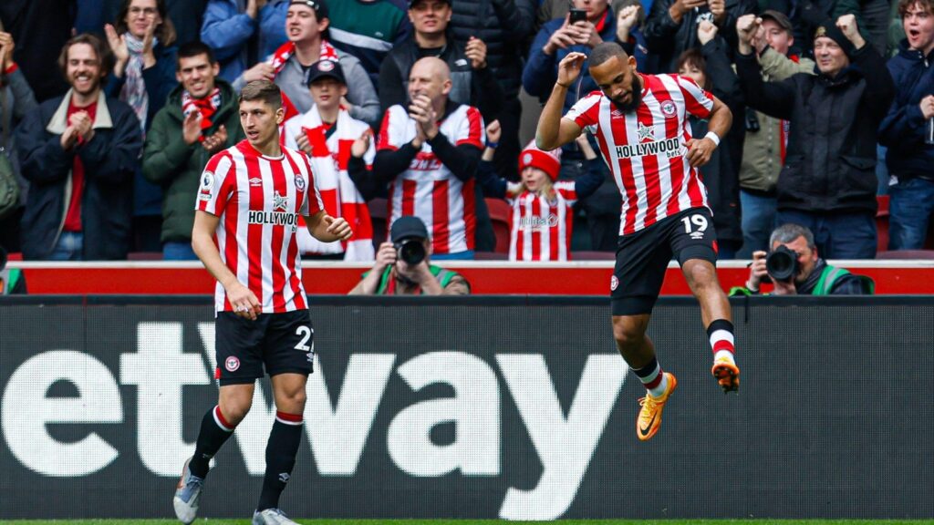 Брентфорд отдалечи Уест Хем от топ 4, Лестър удари Кристъл Палас