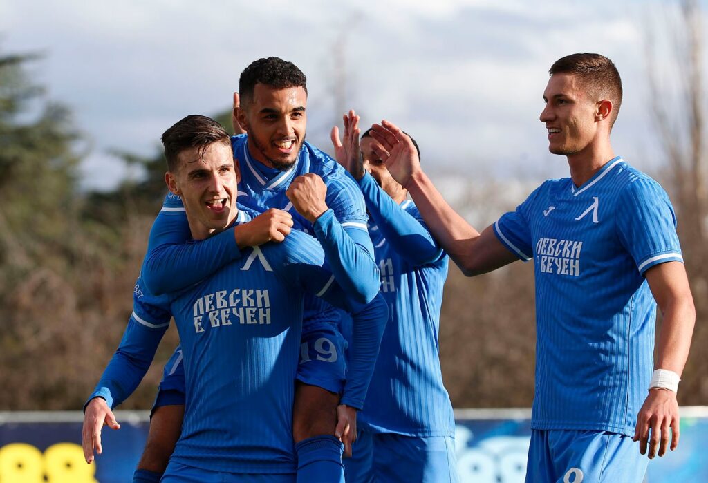 Левски ще мери сили с украински гранд в благотворително турне