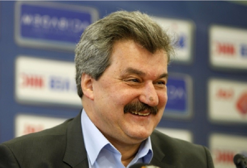 Левски ще търси пари от Тодор Батков