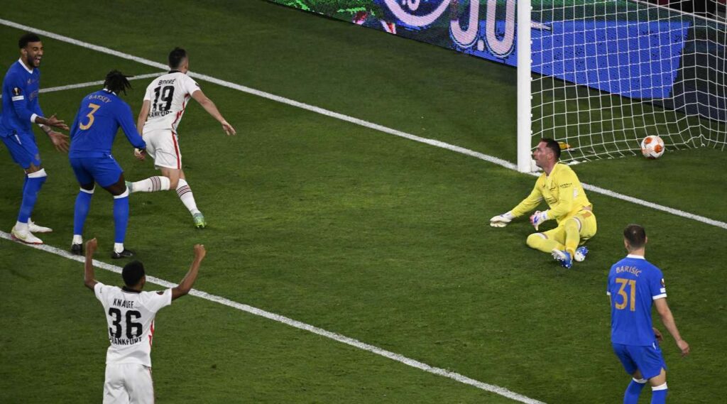 Айнтрахт грабна Лига Европа след драма с дузпи срещу Рейнджърс