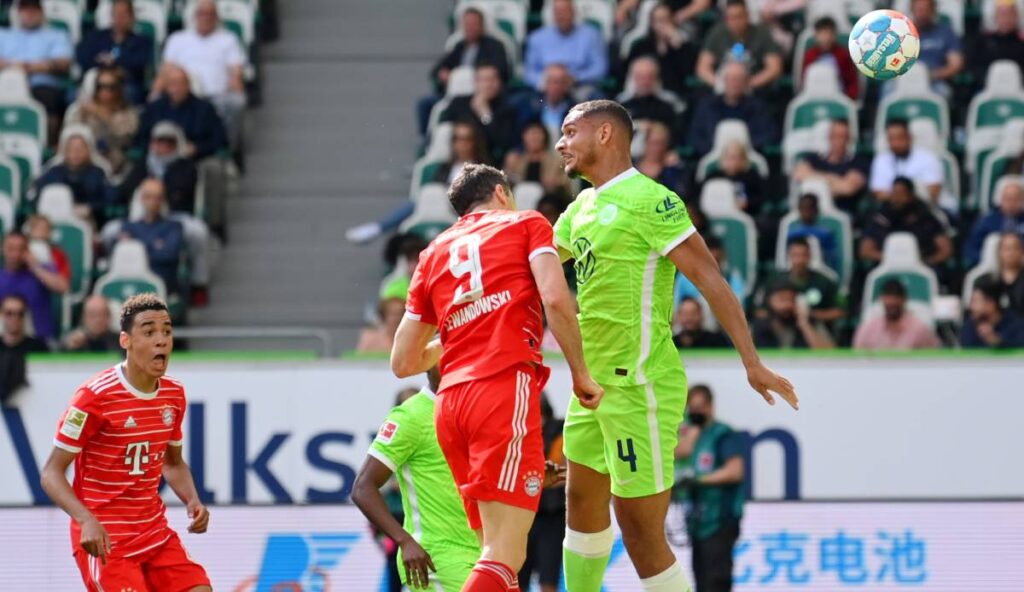 Байерн завърши с равенство сезона, Борусия Дортмунд с победа