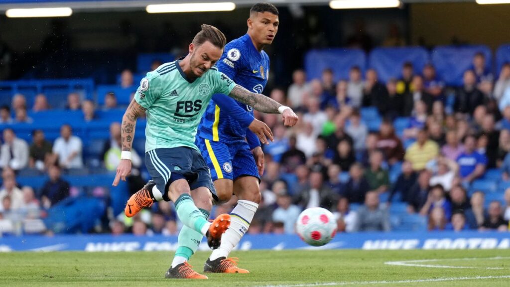 Челси си гарантира място в топ 3 след равенство с Лестър у дома