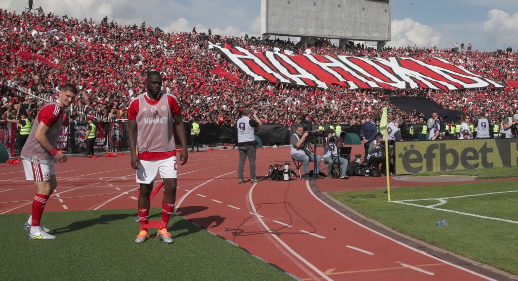 “Офендърс” с любопитно послание до ръководството на ЦСКА