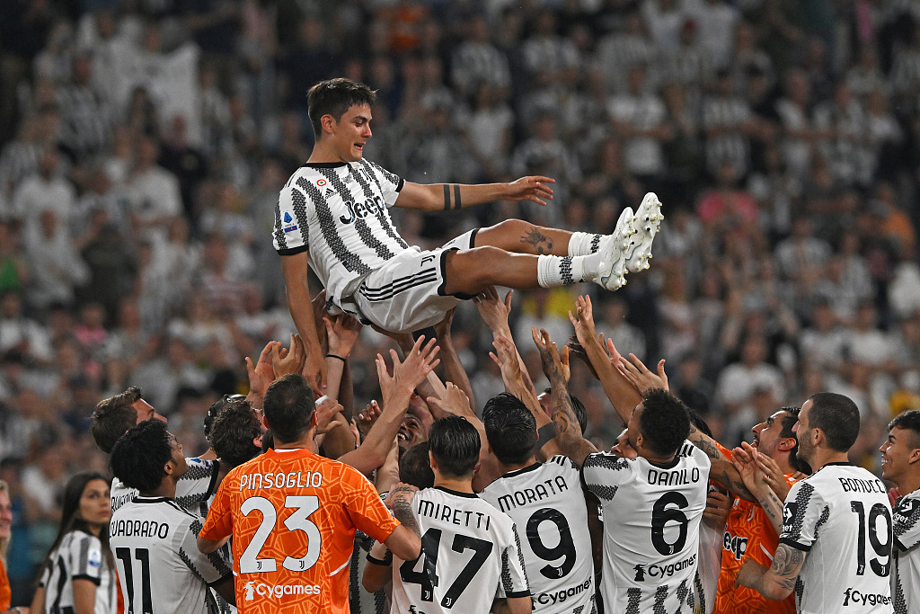 Милан се готви да нанесе удар по амбициите на Интер за Дибала