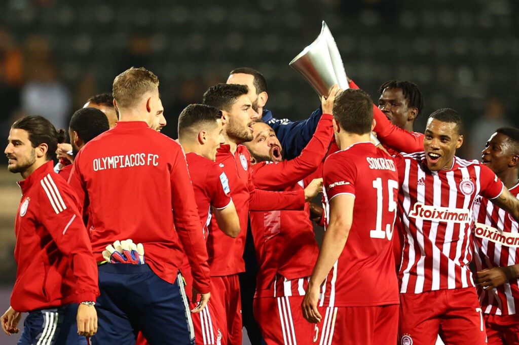 Олимпиакос с 47-а титла на Гърция