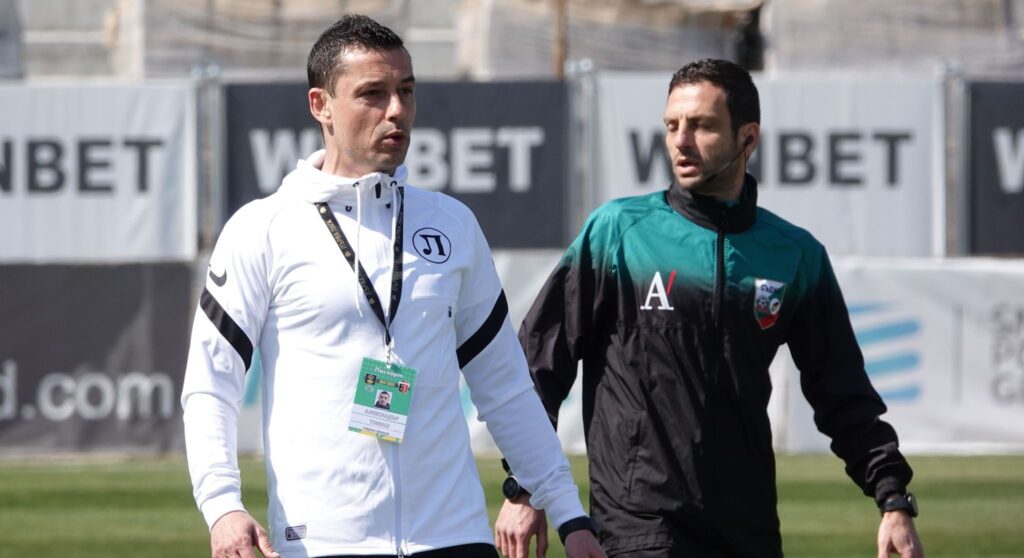 Томаш: Отново играем с 10 човека, доволен съм от себераздаването