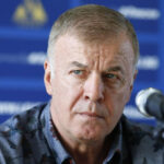 Наско Сираков отива в Дубай на среща с Васил Божков