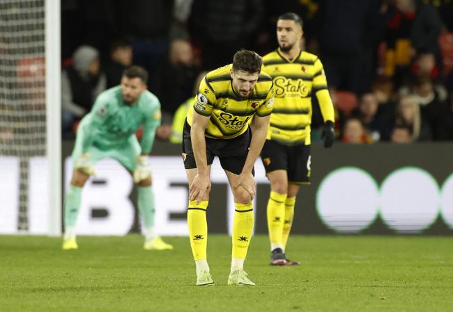 Уотфорд победи Уест Бромич в голов трилър