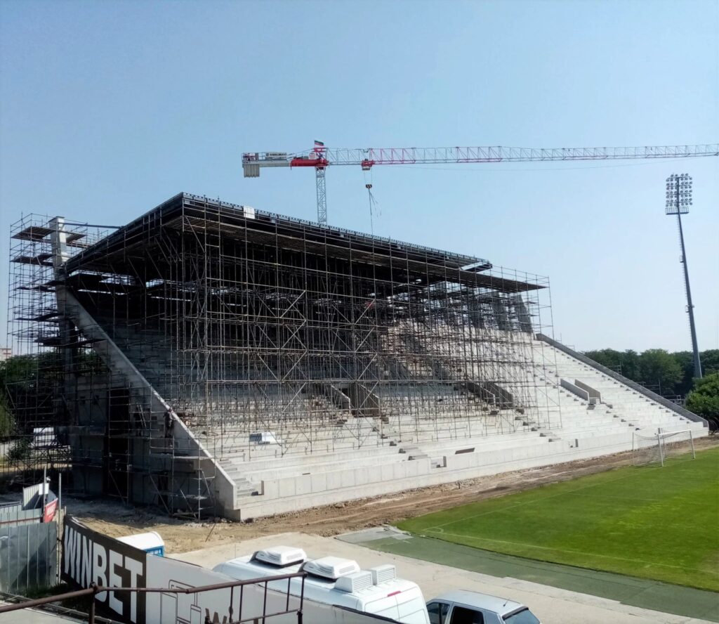 Строежът на трибуна “Бесика” върви по план