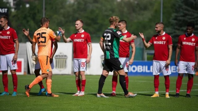 Пет българи в стартовата единайсеторка на ЦСКА