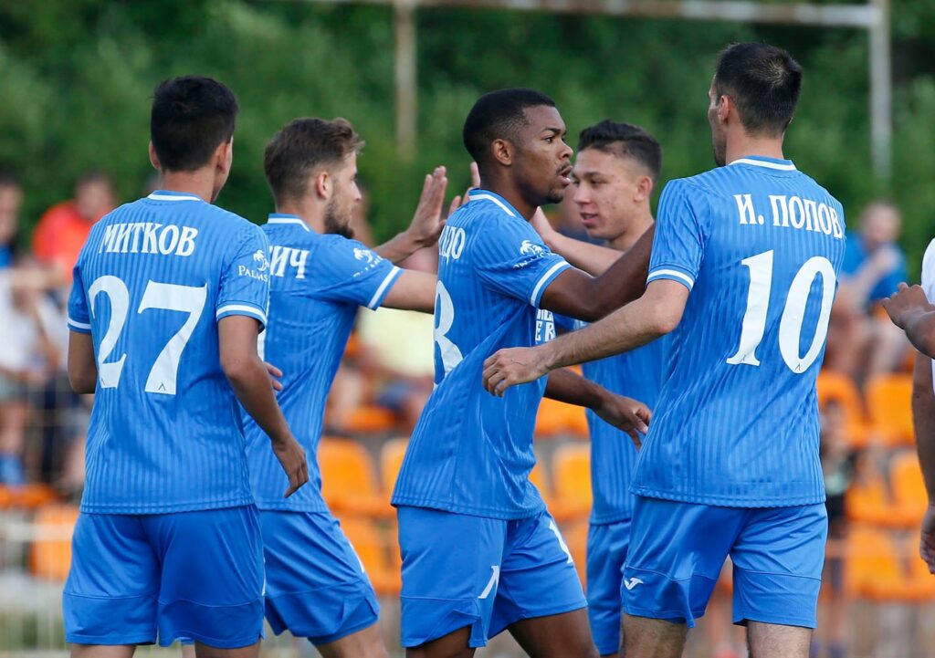 Ясни са 11-те на Левски срещу Етър, бразилците са резерви