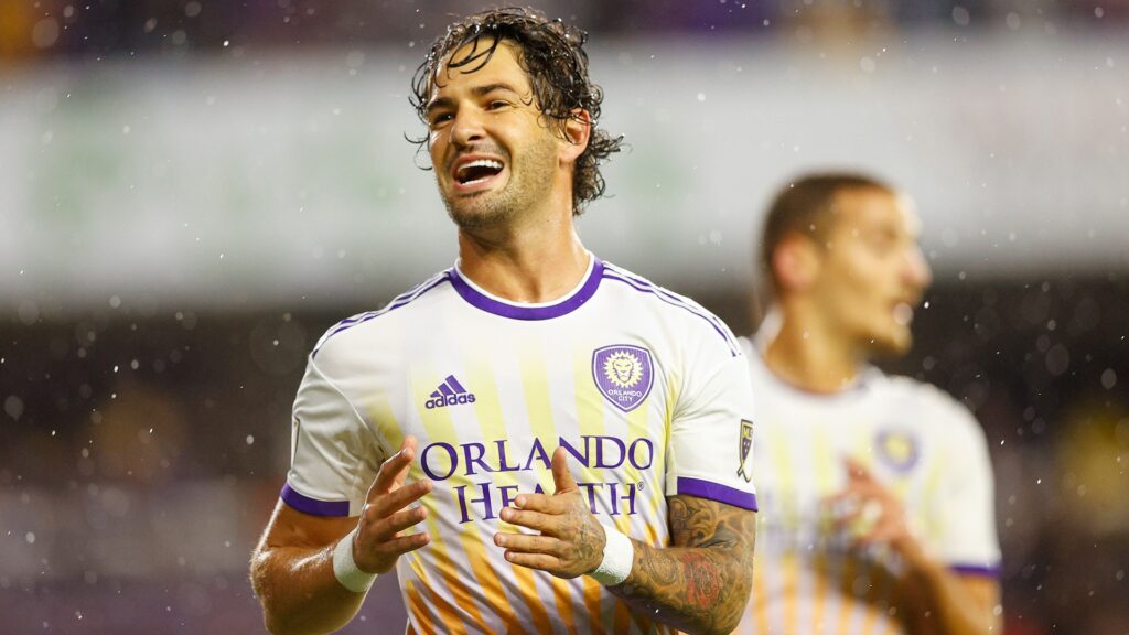 Пато иска да се завърне за Бразилия за Мондиал 2022