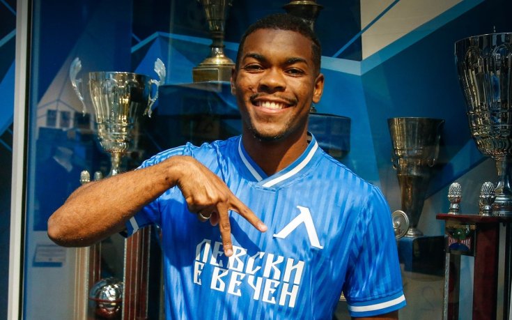 Майката на Роналдо намери сериозна работа на Левски