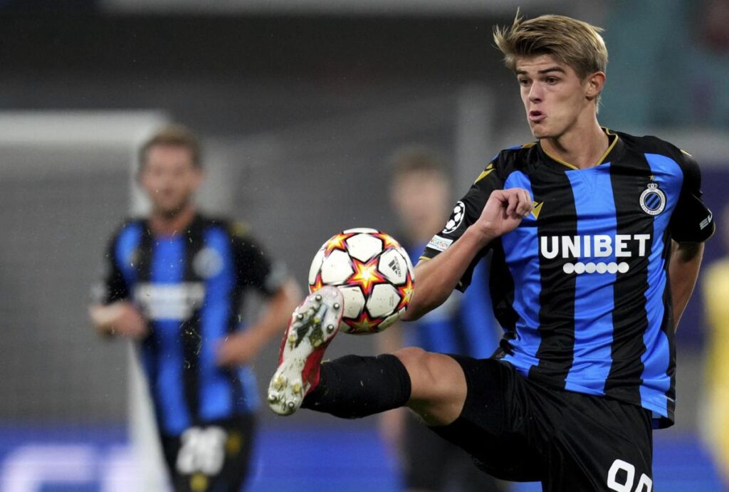 Милан предпочита белгийски талант пред Дибала