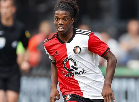 Маласия е първото ново попълнение на Ман Юнайтед