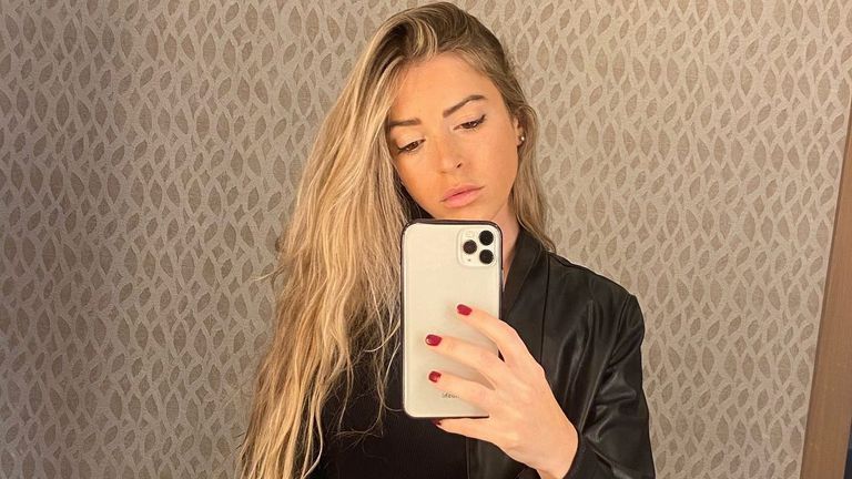 Бившата на играч на Реал отново събра погледите с тялото си