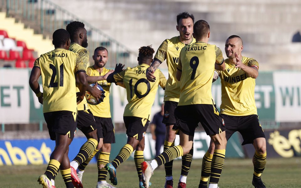 От Ботев Пд скочиха на БФС заради програмата