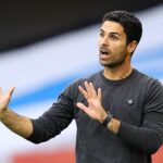 Арсенал набеляза поливалентен бранител за привличане