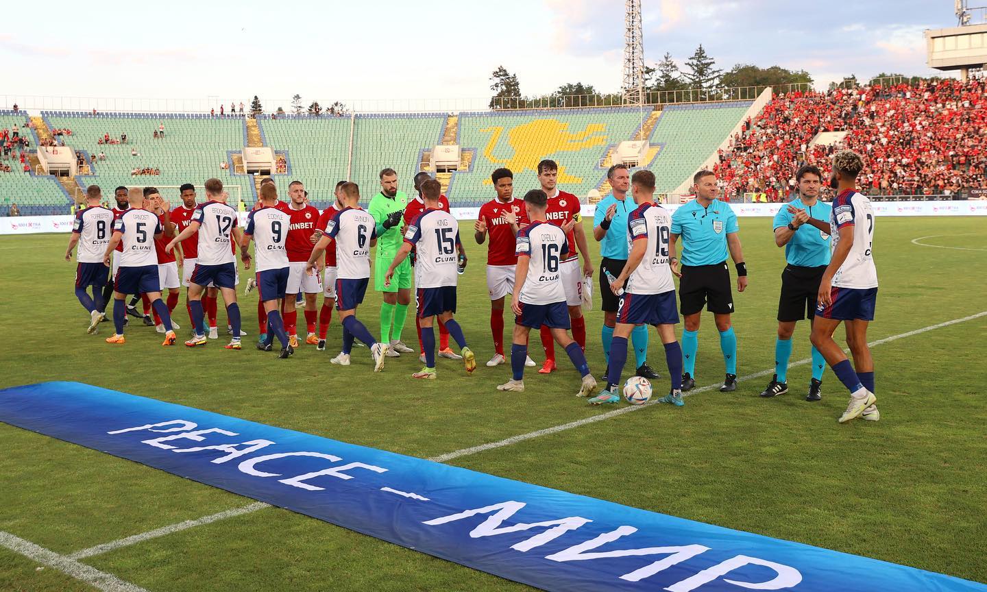 Пълни трибуни очакват футболистите на ЦСКА на “Тала Стейдиъм” width=