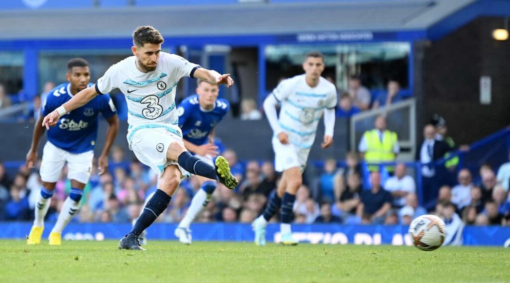 Челси измъкна трите точки от Евертън чрез дузпа