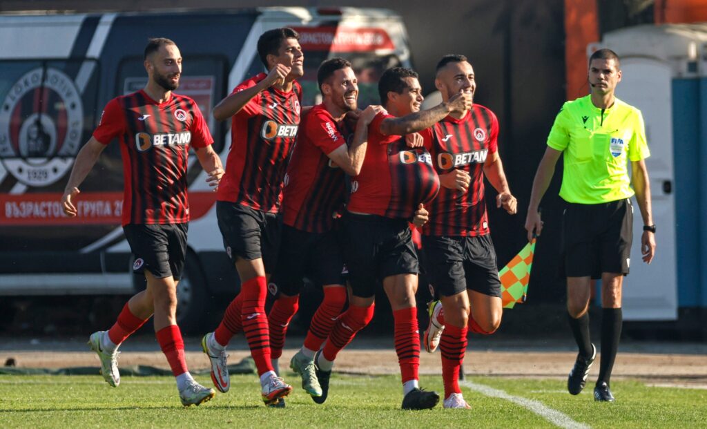 Пирин срещу Локомотив София – стартови състави