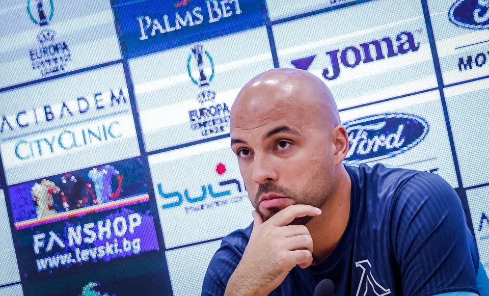 Обрат! Ники Михайлов няма да си тръгва от Левски през зимата