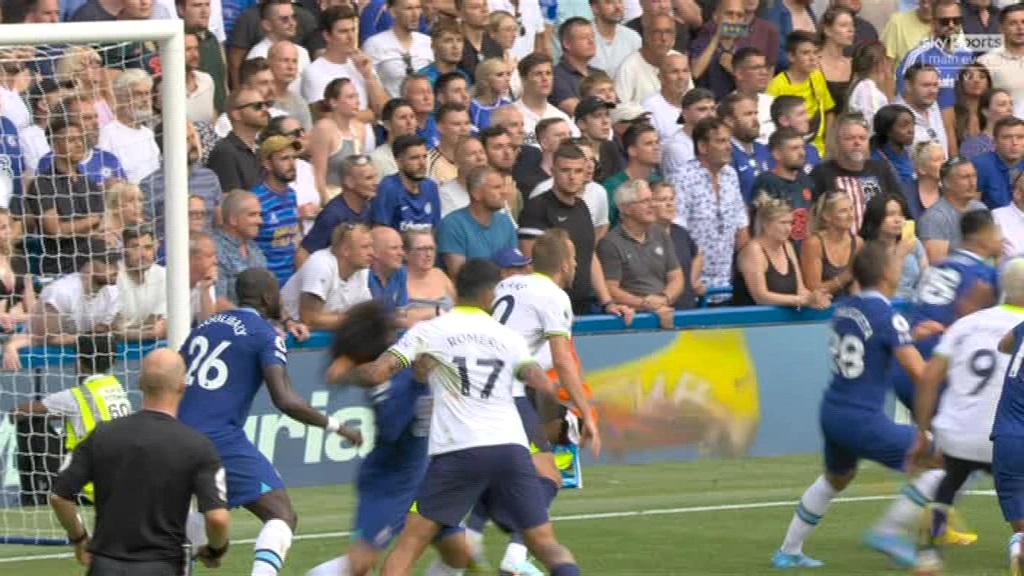 Тухел: Кукурея можеше да бъде плешив заради действията на Ромеро