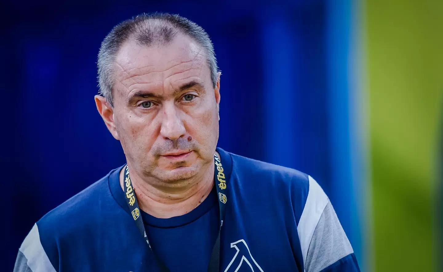 Стоилов: Без димки по трибуните ще е като театър width=