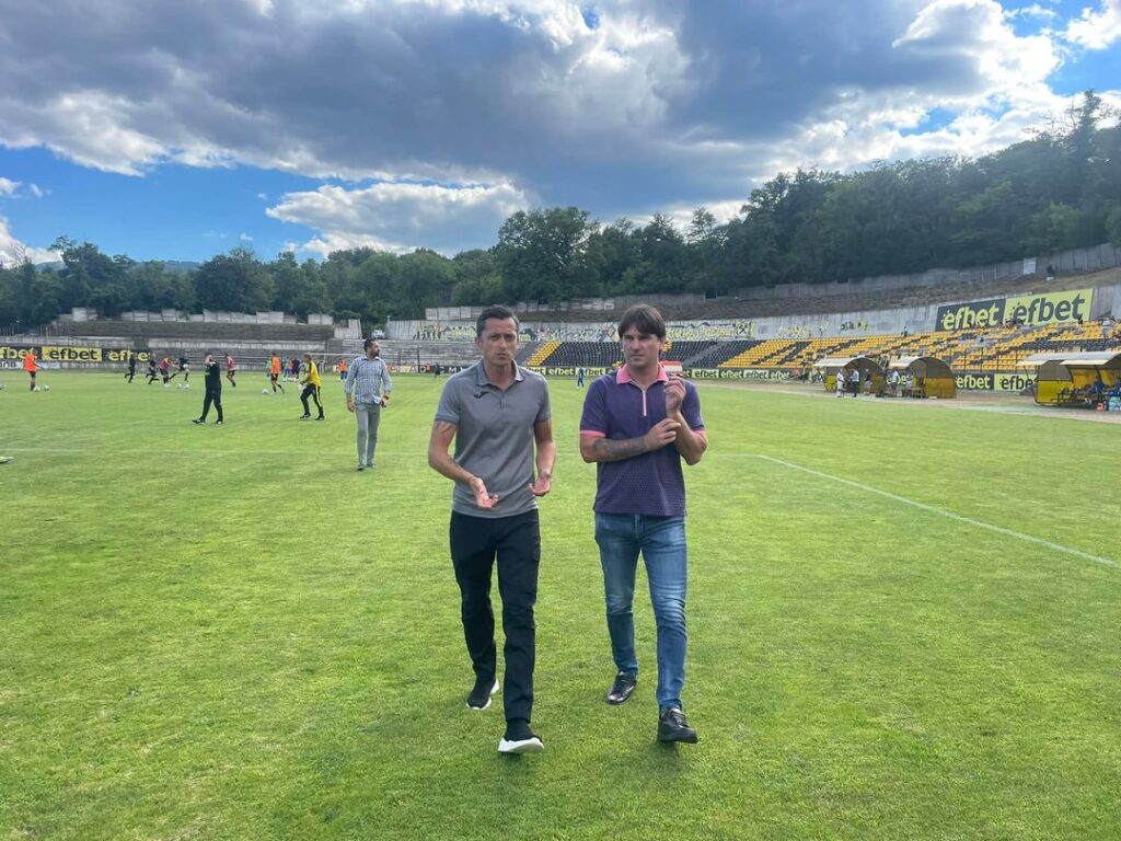 Миньор Пк излезе с гневна позиция срещу съдията Валентин Железов