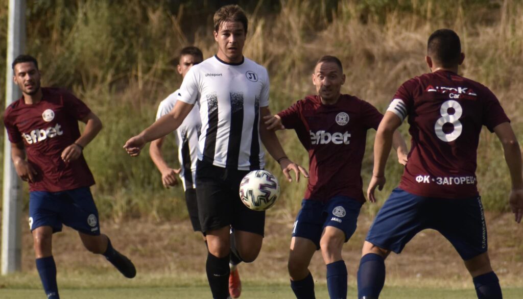 Загорец разгроми Атлетик (Куклен) за първа победа