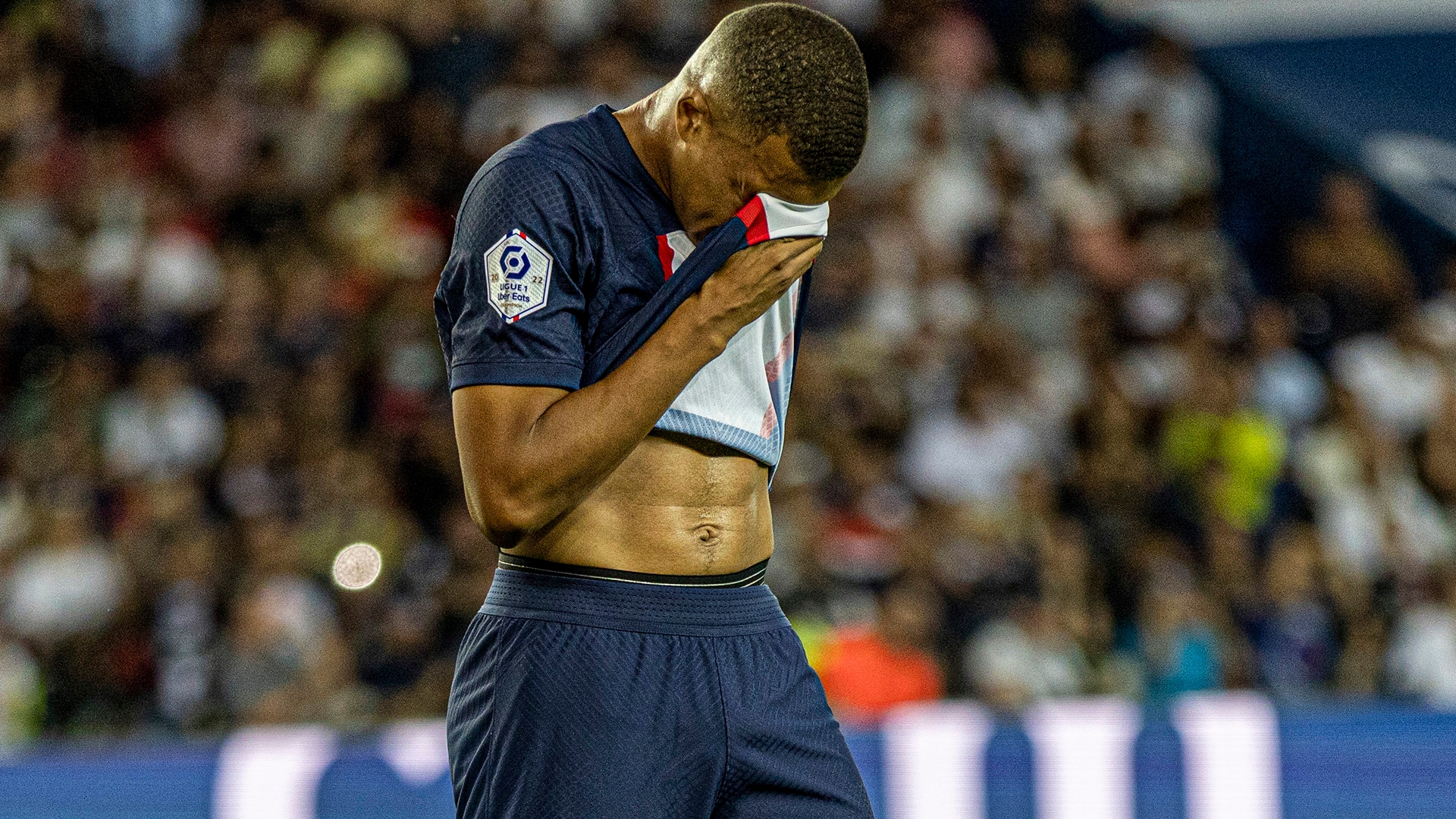 Пари са в центъра на конфликта на Мбапе с ПСЖ width=