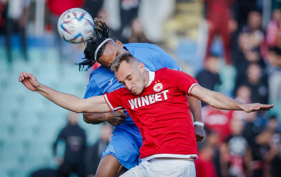 Пролетното дерби между ЦСКА и Левски ще бъде в делничен ден