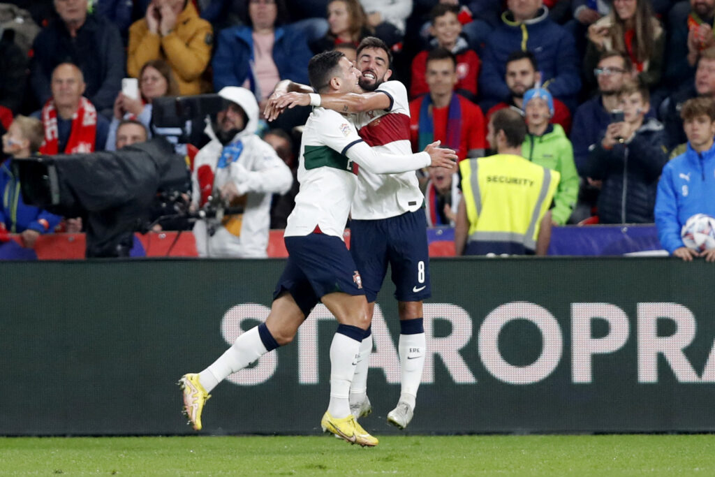 Португалия разби Чехия в Прага и вече е лидер в своята група