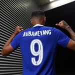 Обамеянг може да се озове във френската Лига 1