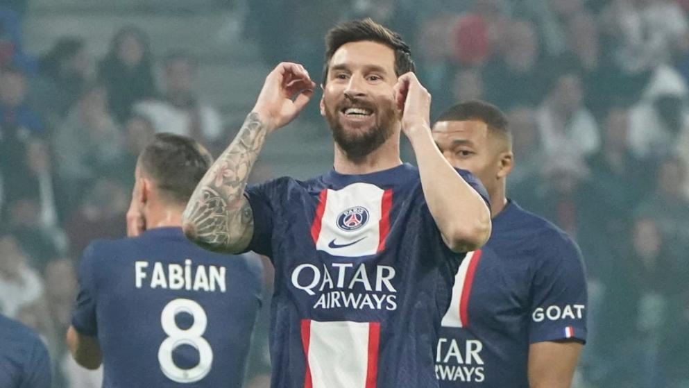 Във Франция: Самолетът на Меси замърсява Земята