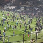 Отново смърт на стадиона &ndash; прекратиха мач в Аржентина