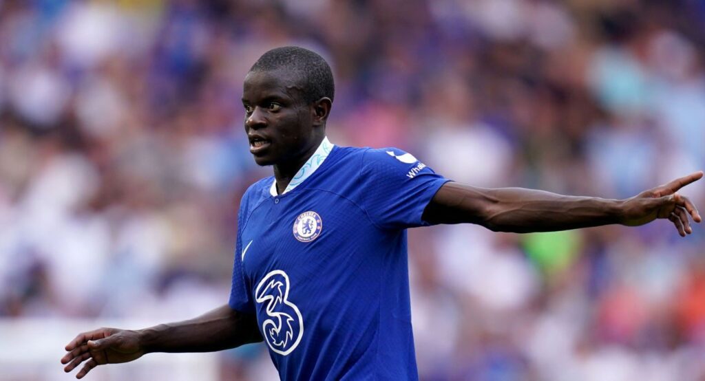 ПСЖ се пробва за Нголо Канте през лятото