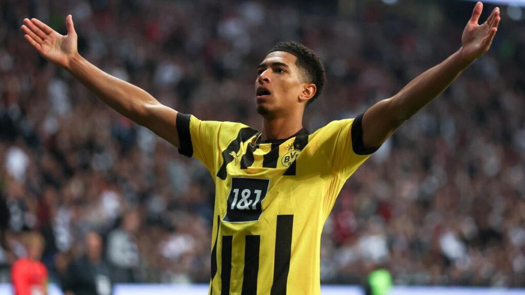 Футболисти на Сити са убеждавали Белингам да се присъедини към тях