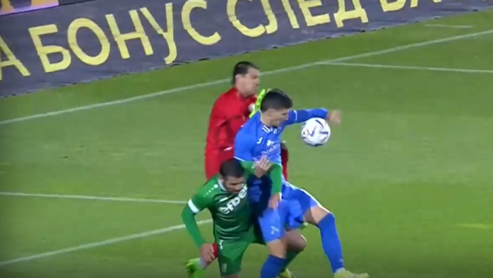 Берое се възмути от Кабаков и ВАР-компанията