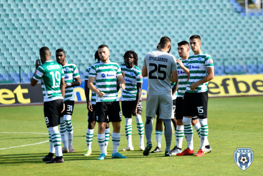 Сериозни главоболия за Илиан Илиев преди мача с ЦСКА 1948