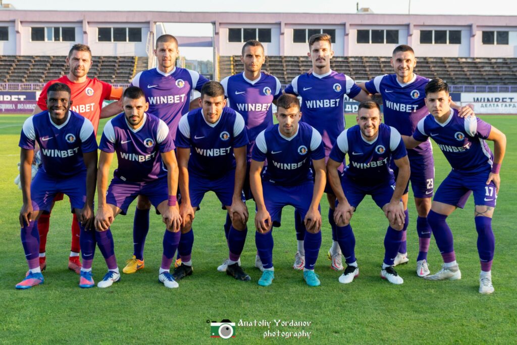 Крумовград измести Етър от върха след победа на “Ивайло”