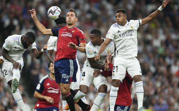 Реал Мадрид с реми у дома срещу Осасуна, Бензема пропусна дузпа