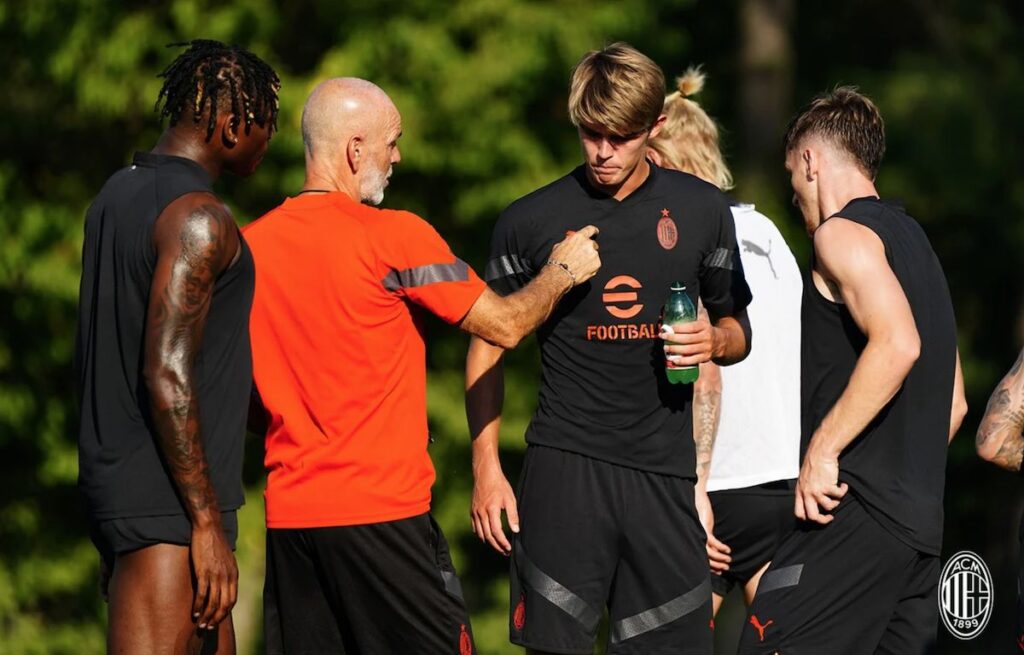 Пиоли: Де Кетеларе ми напомня на Леао и Тонали